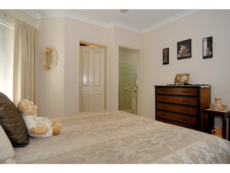 4/57 Latrobe Street, Yokine WA 6060