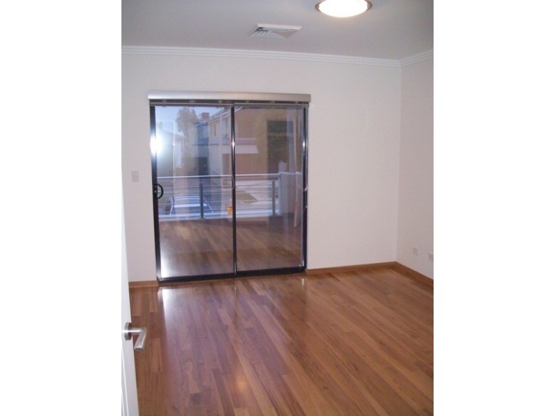 10 Byron St, Leederville WA 6007