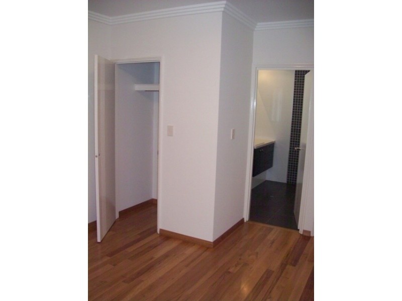 10 Byron St, Leederville WA 6007