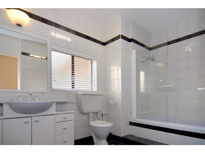 4/172 Mill Point Road, South Perth WA 6151