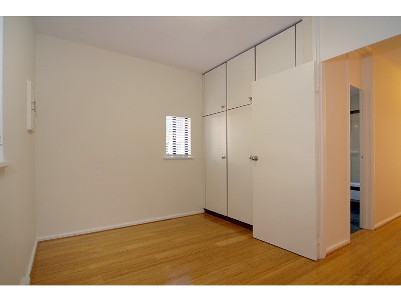 4/172 Mill Point Road, South Perth WA 6151