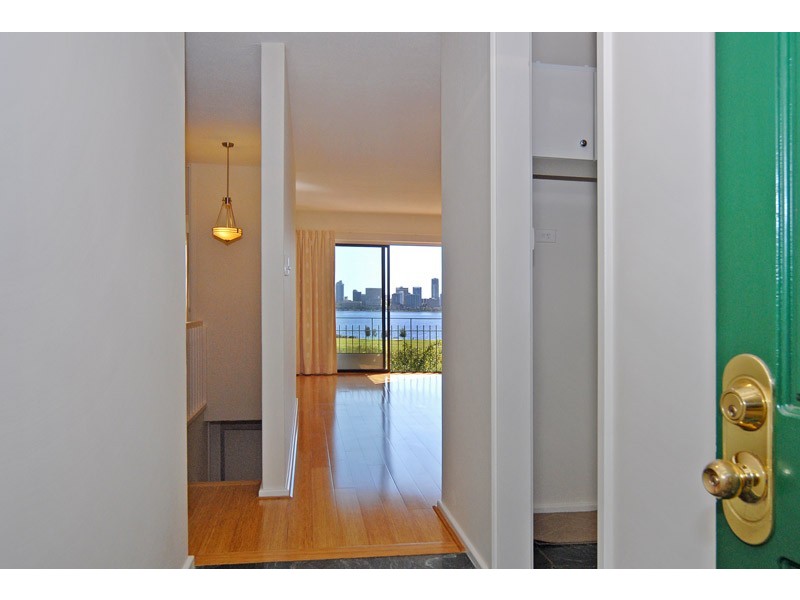 4/172 Mill Point Road, South Perth WA 6151