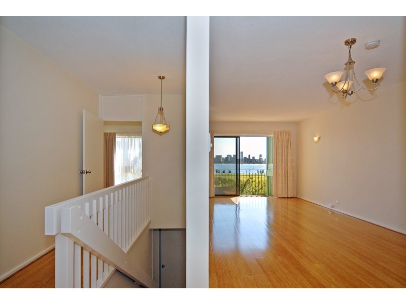 4/172 Mill Point Road, South Perth WA 6151