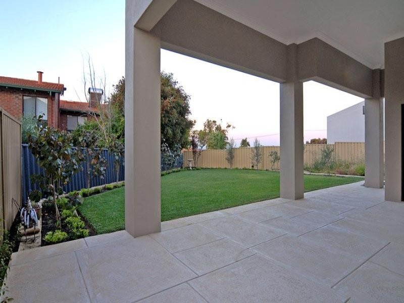 337B Preston Point Road, Attadale WA 6156