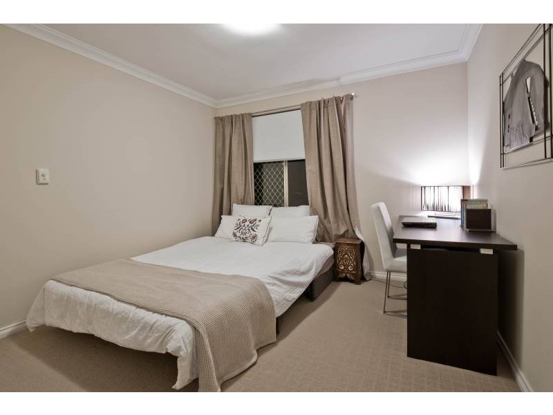 4/51 Moulden Avenue, Yokine WA 6060