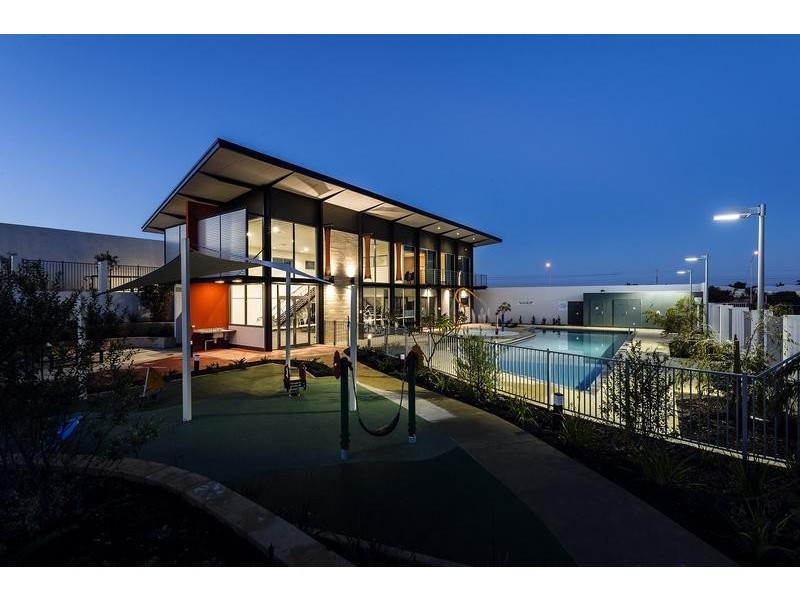 25 Malata Crescent, Success WA 6164