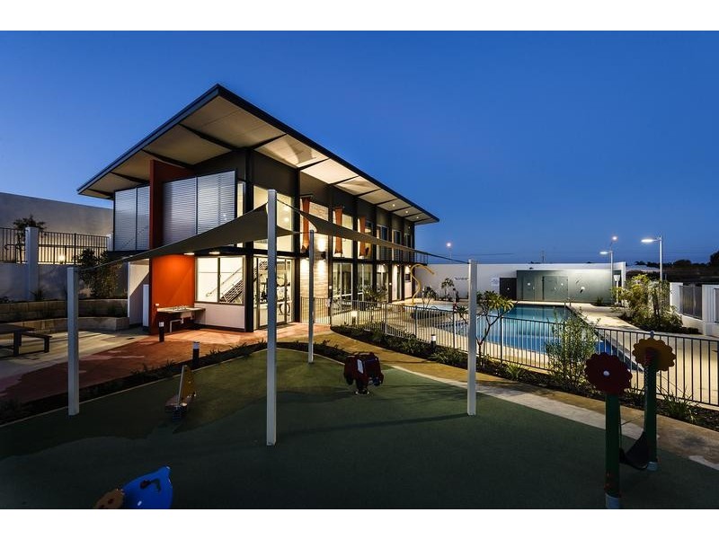 25 Malata Crescent, Success WA 6164