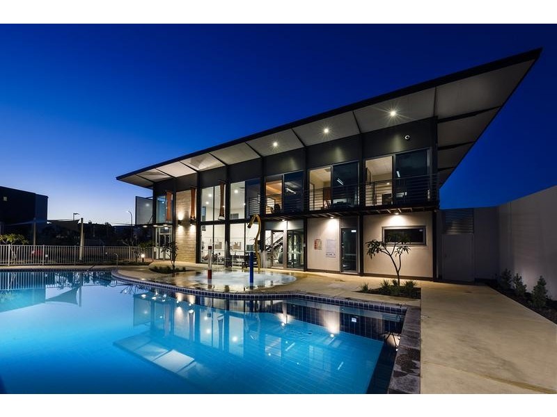 25 Malata Crescent, Success WA 6164