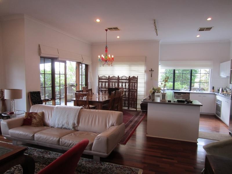 2/59 Davies Road, Claremont WA 6010