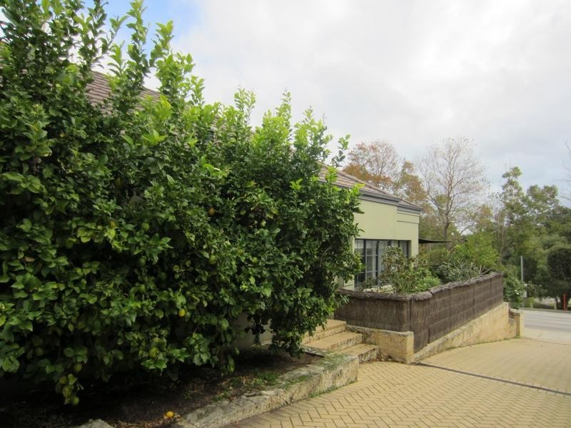2/59 Davies Road, Claremont WA 6010