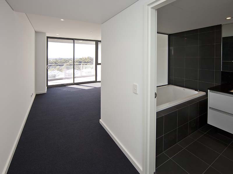 606/96 Bow River Crescent, Burswood WA 6100