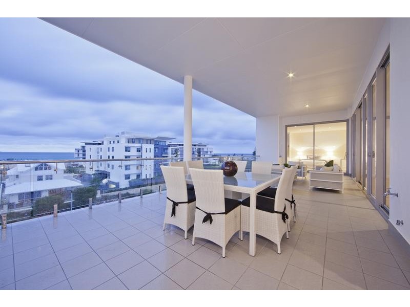 15/30 Southbeach Promenade, North Coogee WA 6163
