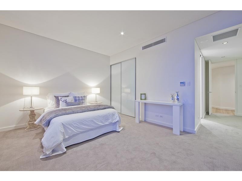 15/30 Southbeach Promenade, North Coogee WA 6163