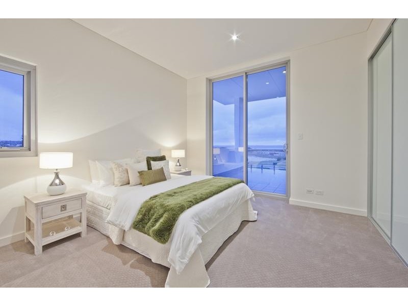 15/30 Southbeach Promenade, North Coogee WA 6163