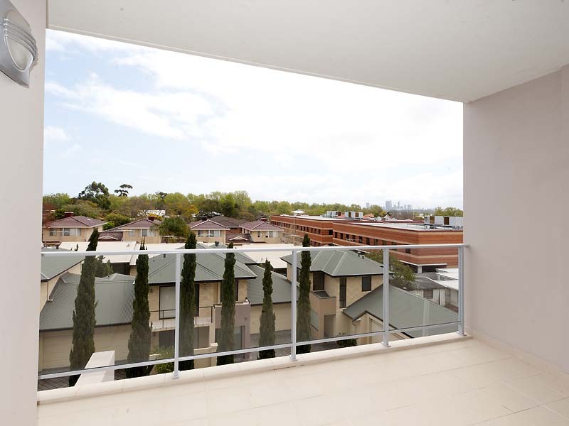 17/880-882 Canning Highway, Applecross WA 6153