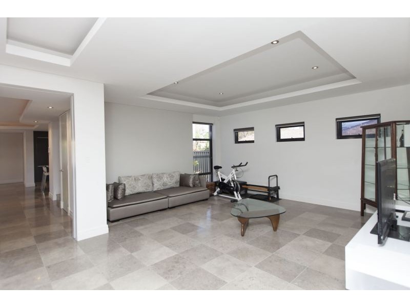 32 Hilda Street, Shenton Park WA 6008