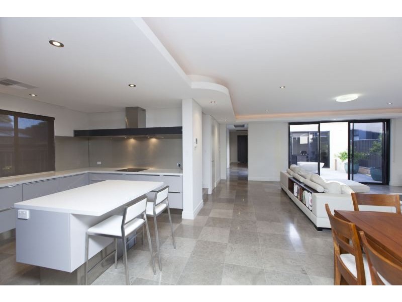 32 Hilda Street, Shenton Park WA 6008