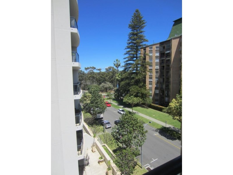 18/2 Outram Street, West Perth WA 6005
