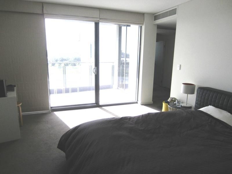 807/2 Oldfield Street, Burswood WA 6100