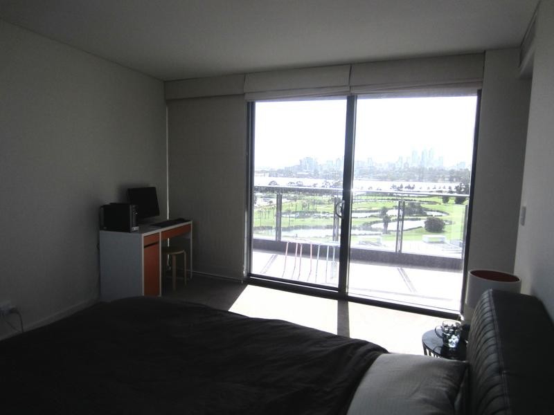 807/2 Oldfield Street, Burswood WA 6100