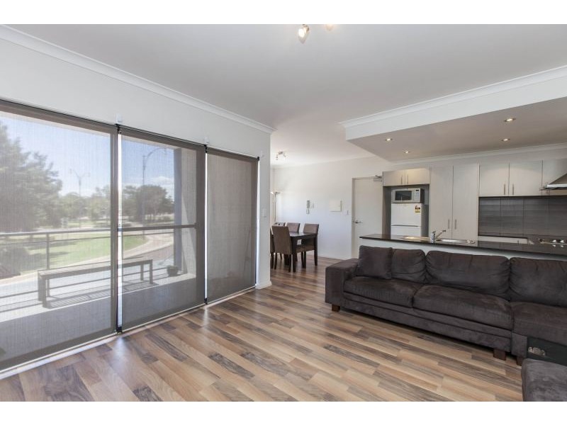 7/37 Piccadilly Circle, Joondalup WA 6027