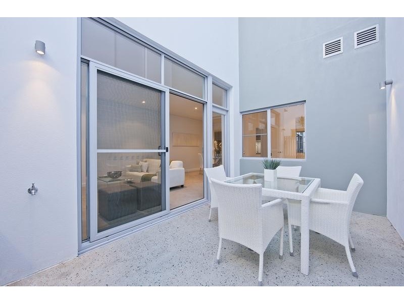 3/3 Brixton Street, Cottesloe WA 6011