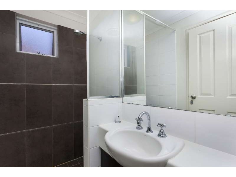 2/69 Quarry Street, Fremantle WA 6160