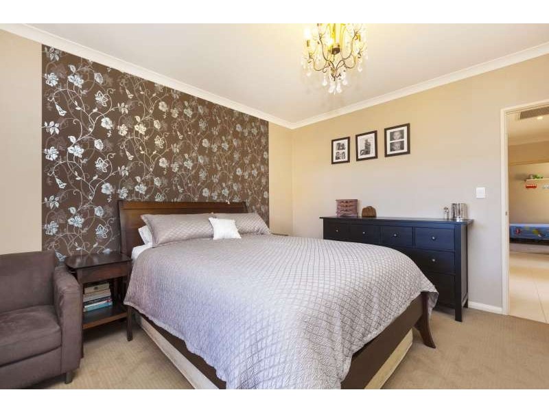 8b Crocker Way, Innaloo WA 6018