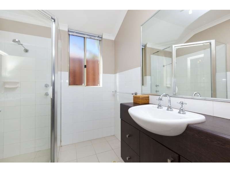 8b Crocker Way, Innaloo WA 6018