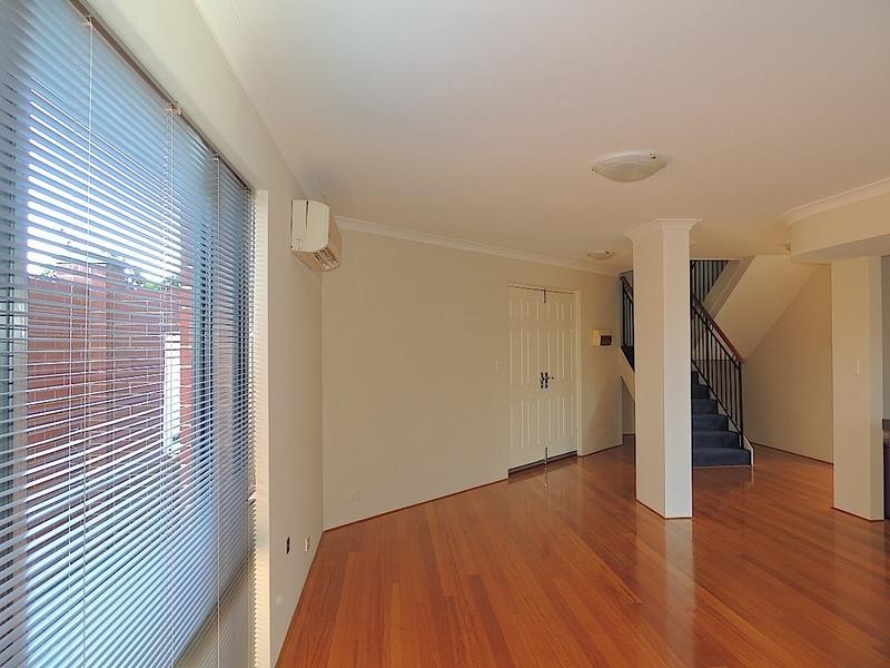 1/2 Marlow Street, Wembley WA 6014