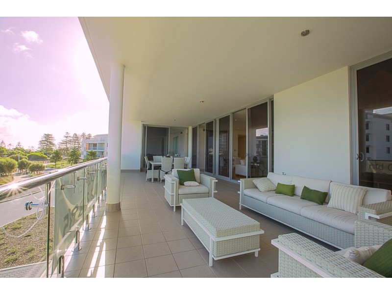 7/30 South Beach, North Coogee WA 6163