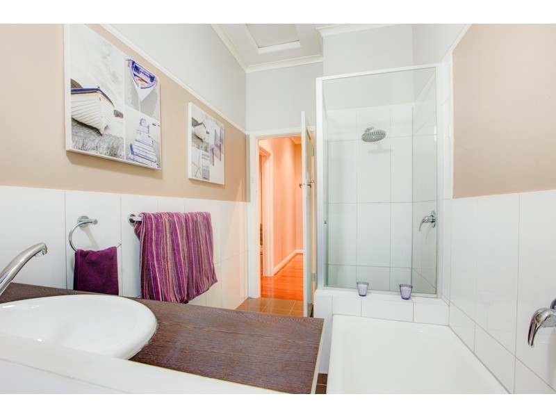 199 Woodside Street, Doubleview WA 6018