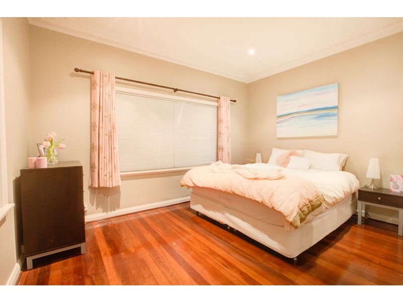 199 Woodside Street, Doubleview WA 6018