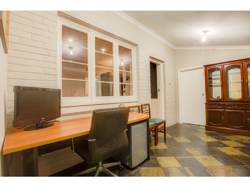 199 Woodside Street, Doubleview WA 6018