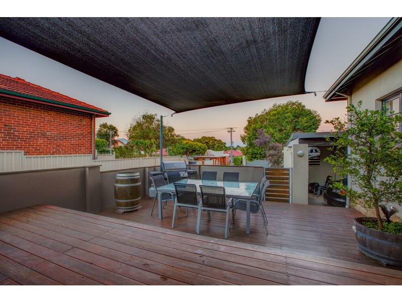 199 Woodside Street, Doubleview WA 6018