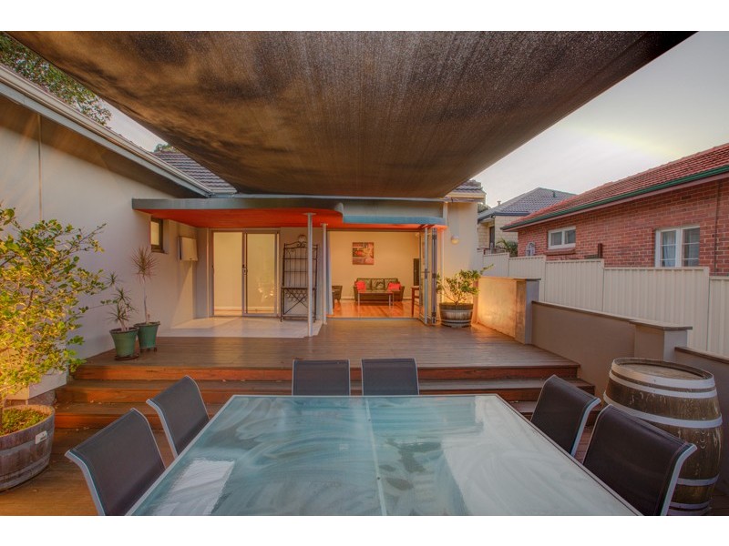 199 Woodside Street, Doubleview WA 6018