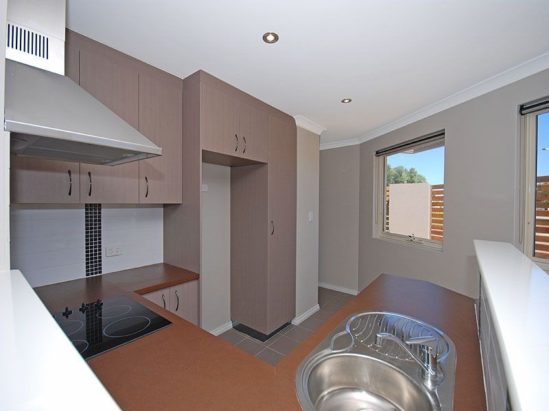 2/36 Currambine Boulevard, Currambine WA 6028