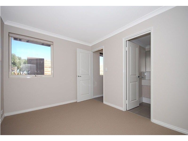 2/36 Currambine Boulevard, Currambine WA 6028