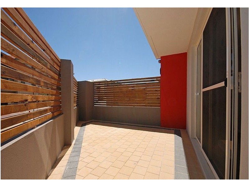 2/36 Currambine Boulevard, Currambine WA 6028