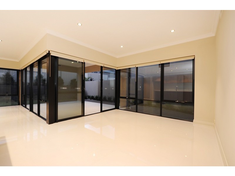 27B Gwelup Street, Karrinyup WA 6018