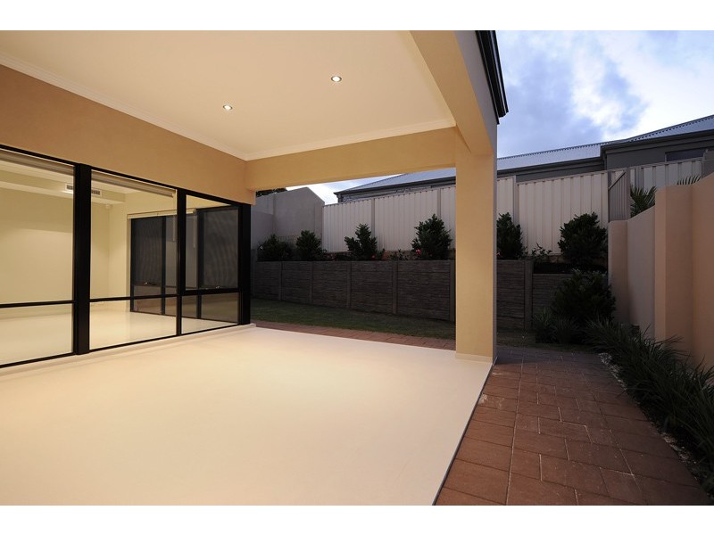 27B Gwelup Street, Karrinyup WA 6018