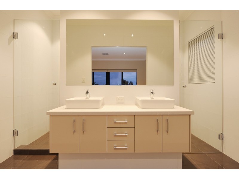 27B Gwelup Street, Karrinyup WA 6018