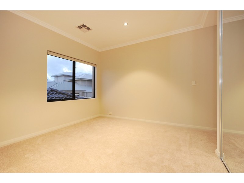 27B Gwelup Street, Karrinyup WA 6018