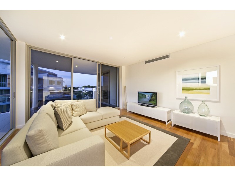 8/30 South Beach Promenade, North Coogee WA 6163