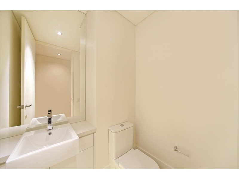 8/30 South Beach Promenade, North Coogee WA 6163