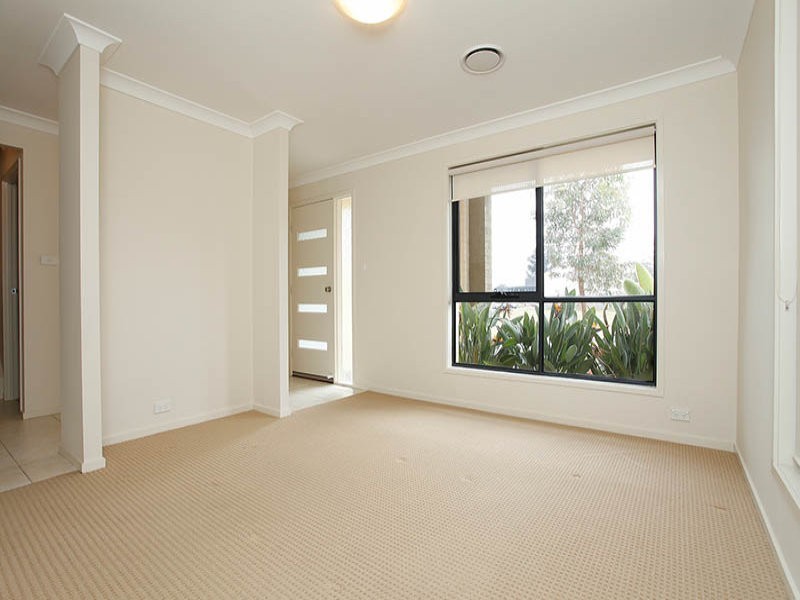 30 Dunlop Ave, Ropes Crossing NSW 2760