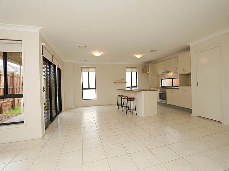 30 Dunlop Ave, Ropes Crossing NSW 2760