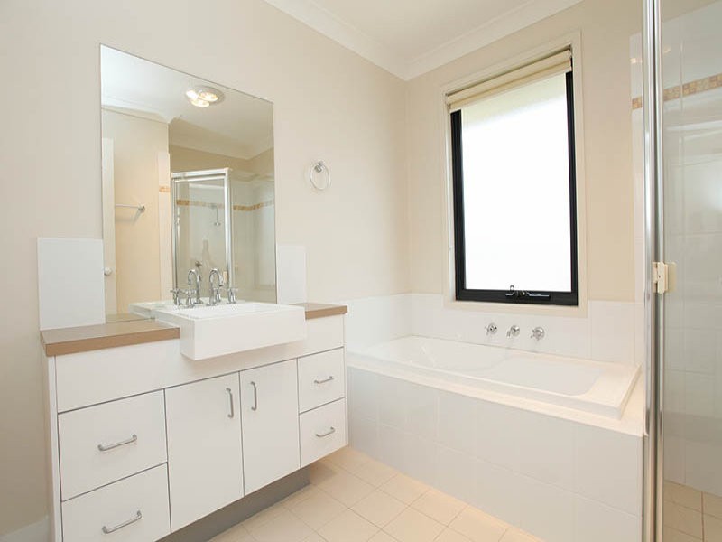 30 Dunlop Ave, Ropes Crossing NSW 2760