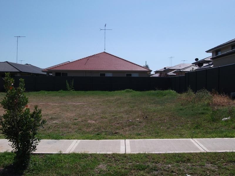 Lot 1050,  Woolls Cres, Ropes Crossing NSW 2760