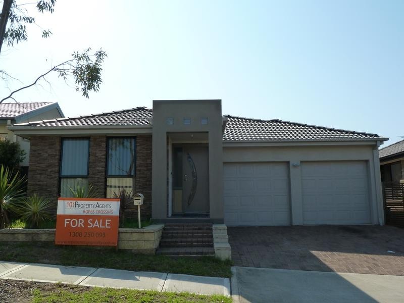 12 Drummond Ave, Ropes Crossing NSW 2760